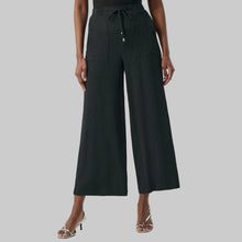 Load image into Gallery viewer, Joseph Ribkoff Seersucker Pull-On Crop Pants With Front Pockets-Black