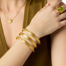 Load image into Gallery viewer, Julie Vos Cobblestone Stacking Bangle-Gold-Medium