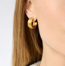 Load image into Gallery viewer, Julie Vos Cobblestone Hoop-Gold-Medium
