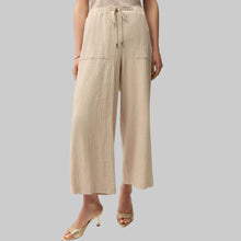 Load image into Gallery viewer, Joseph Ribkoff Seersucker Pull-On Crop Pants With Front Pockets-Parchment