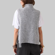 Load image into Gallery viewer, Summum Spencer Vest with Brooches-Mist