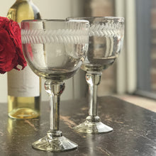 Load image into Gallery viewer, Jan Barboglio Vino Blanco Goblet (Set of 2)