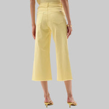 Load image into Gallery viewer, Joseph Ribkoff Goldie Featherweave Denim Wide Leg Cropped Jeans-Mellow Yellow

