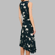 Load image into Gallery viewer, Rails Daija Dress-Midnight Roses
