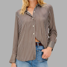 Load image into Gallery viewer, Rails Saige Button Down Shirt-Isle Stripe
