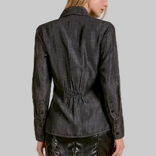 Load image into Gallery viewer, Elan Collard Button Down Blouse-Black Wash
