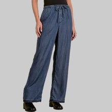 Load image into Gallery viewer, Elan Jean Draw String Pant-Navy Wash
