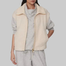 Load image into Gallery viewer, Varley Dominic Sherpa Gilet-Sandshell
