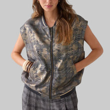 Load image into Gallery viewer, Summum Bomber Gilet Check with Foil- Black
