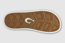 Load image into Gallery viewer, Olukai ʻAhi Kai Men’s Beach Sandals- Ash
