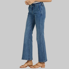 Load image into Gallery viewer, Dear John Florence Mini Flare Jean-Prenma

